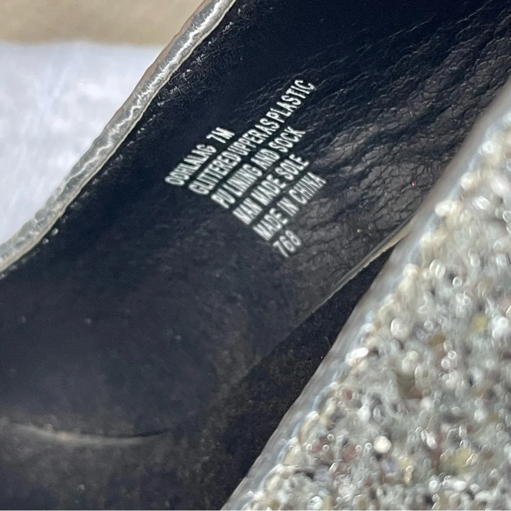 Kendall & Kylie Madden girl Silver Sparkle Glitter High Ombré Heels. siz…